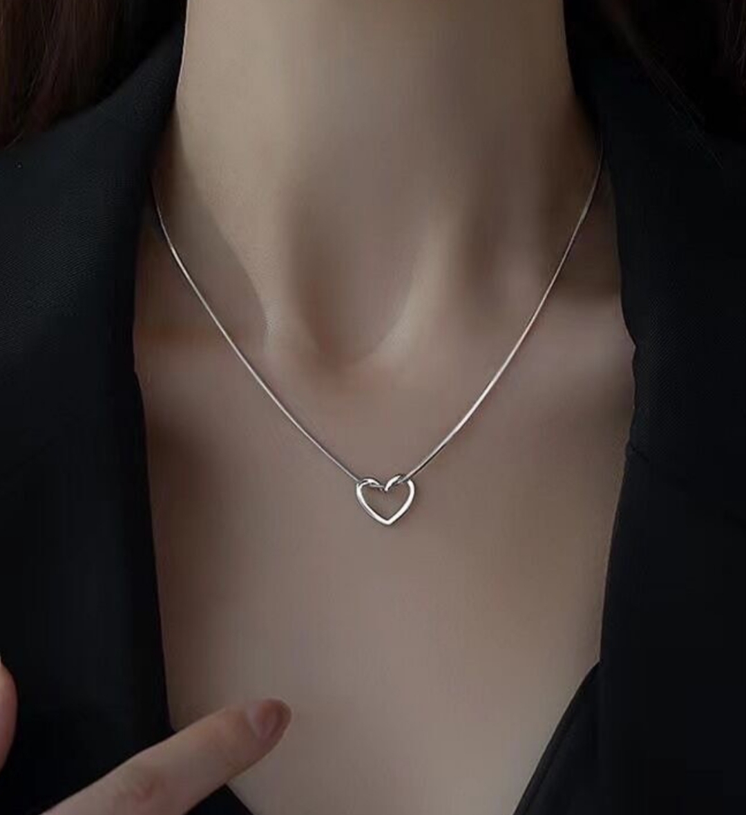 گردنبند قلب نقره ای