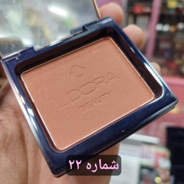 رژگونه فاقد سرب رنگ آجری روشن شاین دار کد۲۲وزن ۲۰گرم